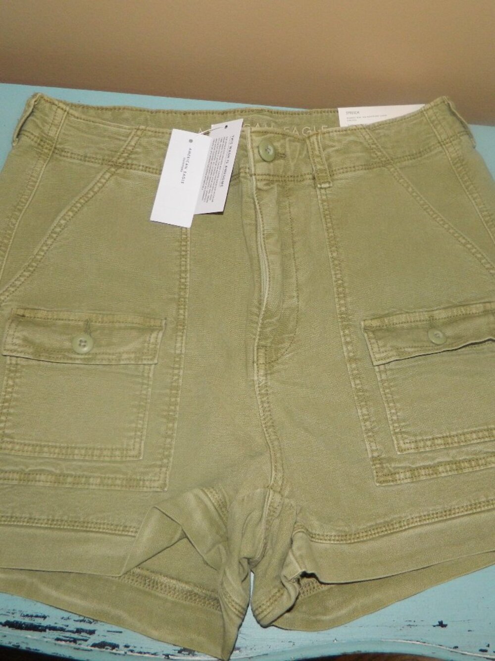 American Eagle Highest Rise 90's Boyfriend Cargo Shorts Sz 8 (WW-16)